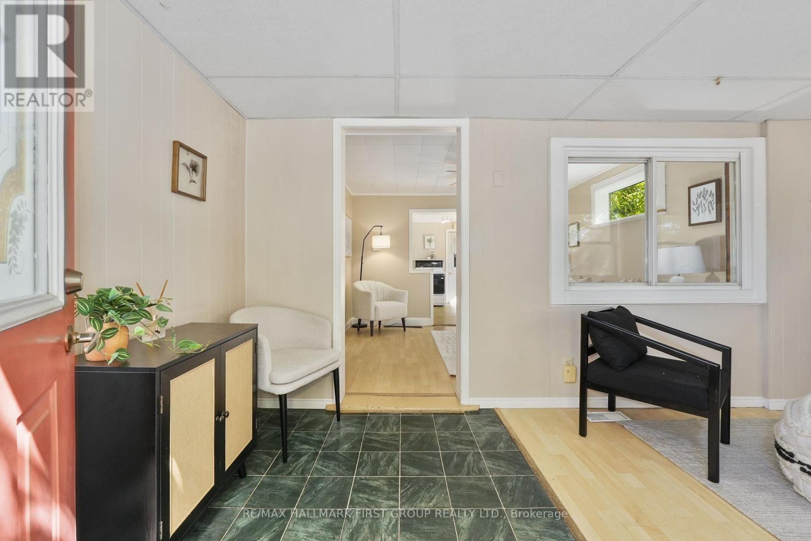 446 Ontario Street, Cobourg, Ontario  K9A 3C2 - Photo 4 - X12434506