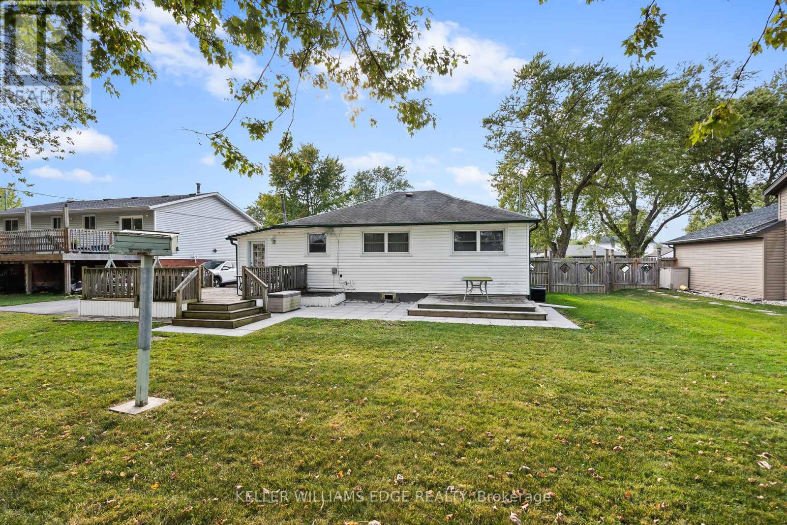 682 Fairview Road, Fort Erie, Ontario  L2A 4T1 - Photo 23 - X12434511