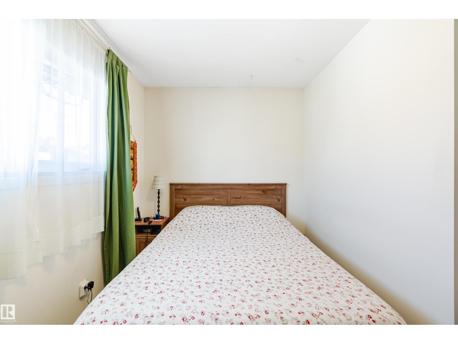 9718 76 Av Nw, Edmonton, Alberta  T6E 1K3 - Photo 27 - E4460077