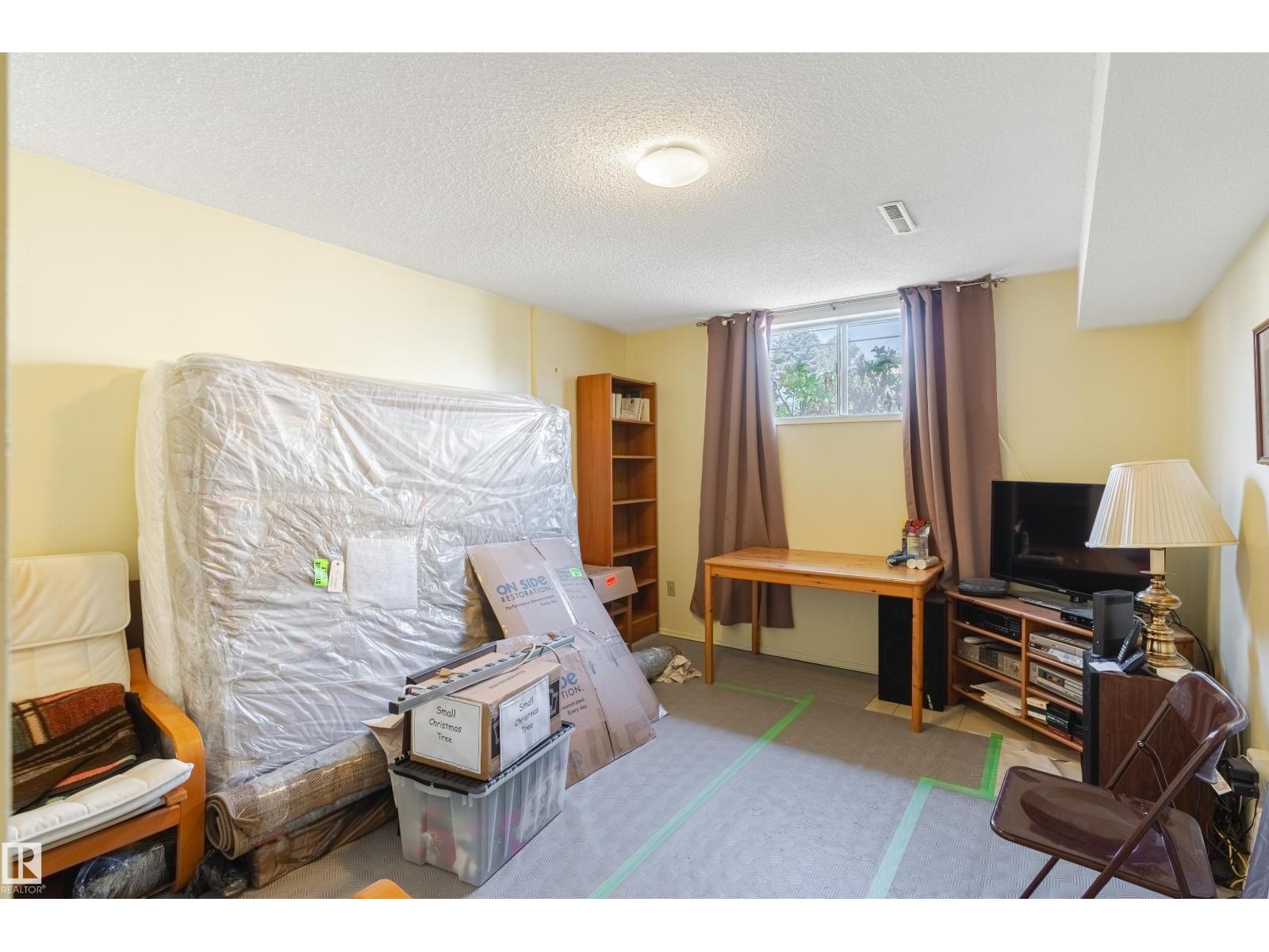 9718 76 Av Nw, Edmonton, Alberta  T6E 1K3 - Photo 40 - E4460077
