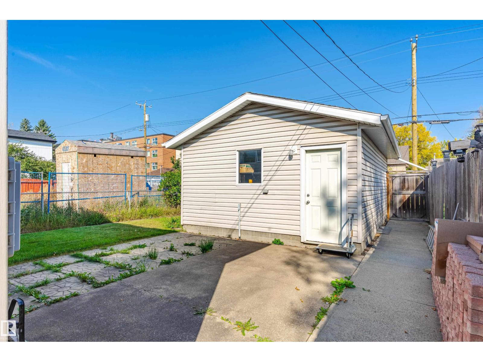 9718 76 Av Nw, Edmonton, Alberta  T6E 1K3 - Photo 46 - E4460077