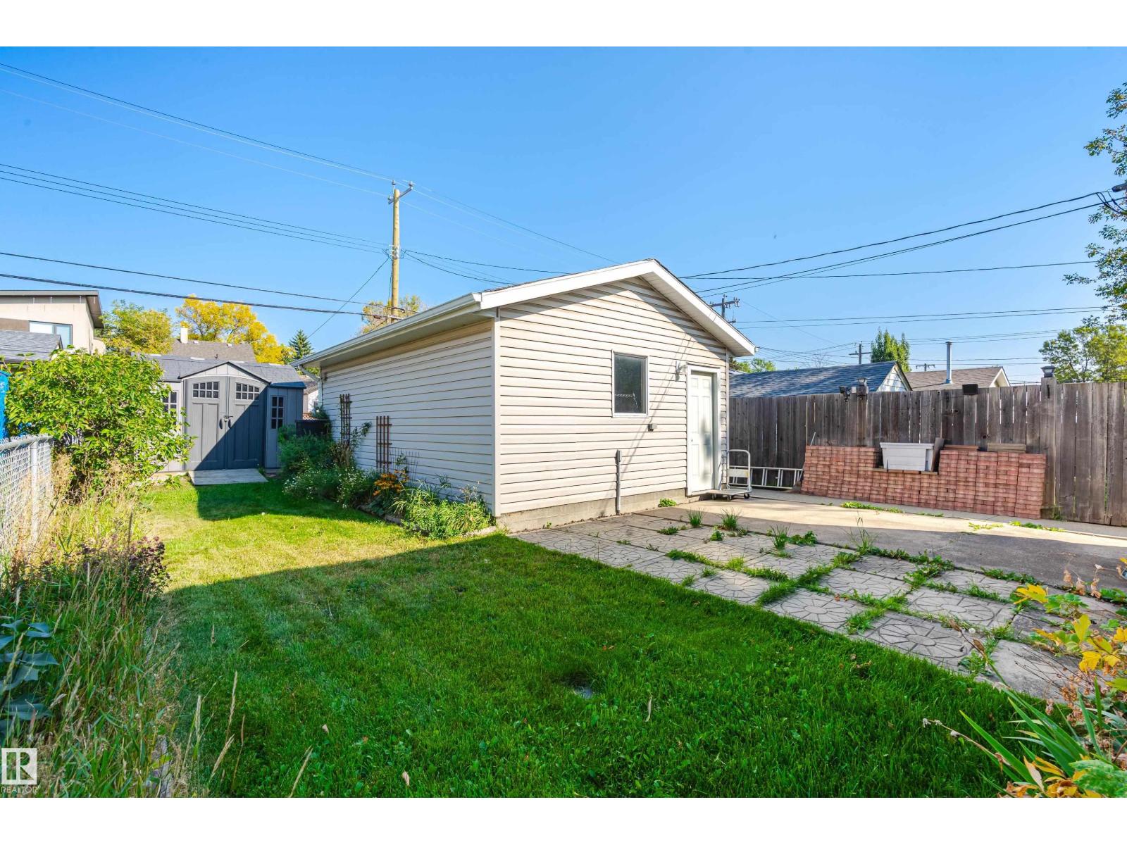 9718 76 Av Nw, Edmonton, Alberta  T6E 1K3 - Photo 47 - E4460077