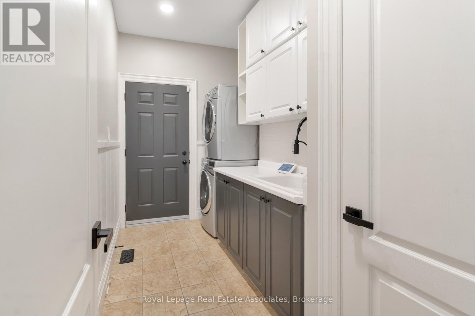 50 Lyonsview Lane, Caledon, Ontario  L7C 1P1 - Photo 24 - W12285940