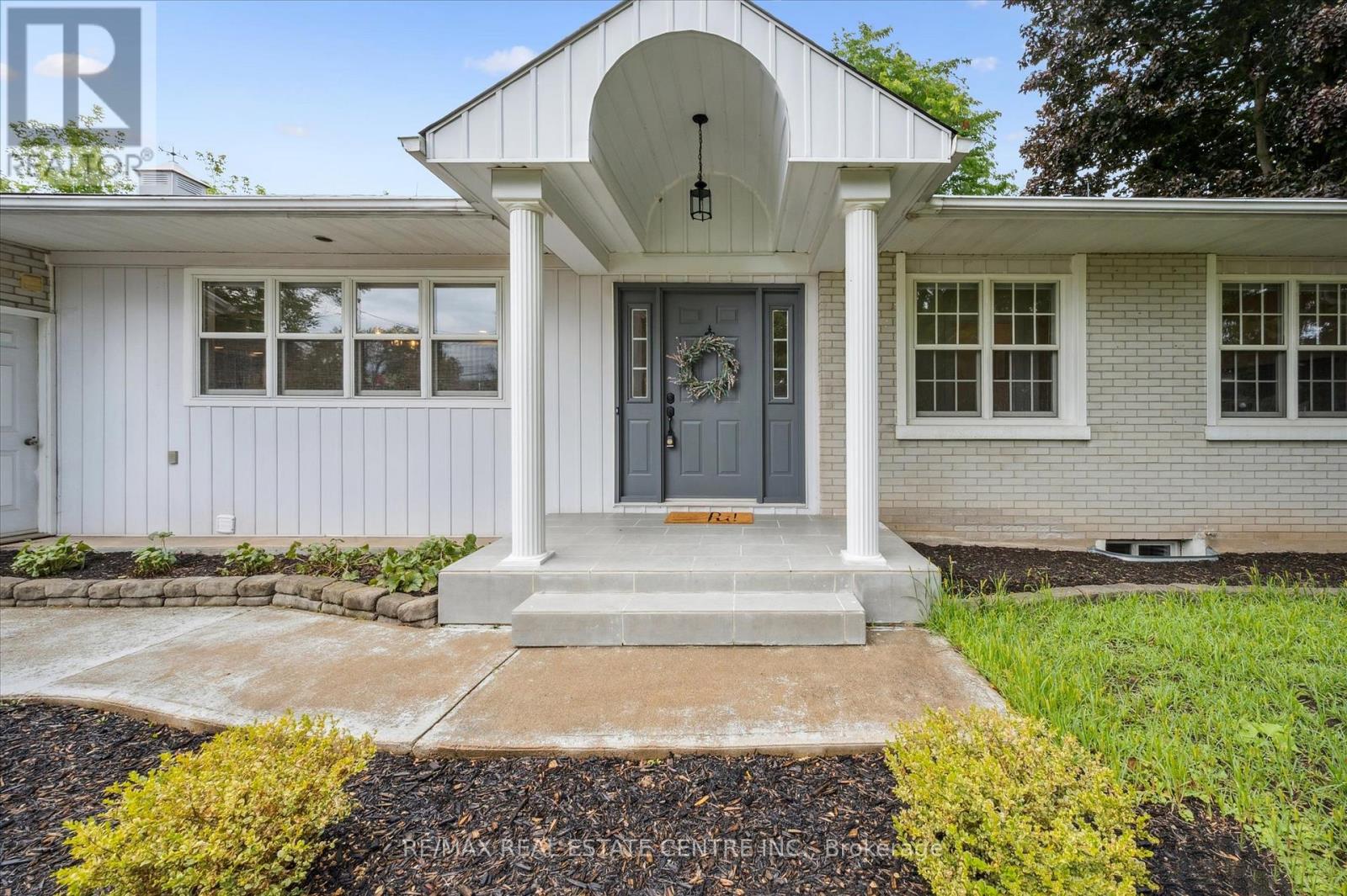 120 Riverbank Drive, Cambridge, Ontario  N3H 4R6 - Photo 6 - X12367831