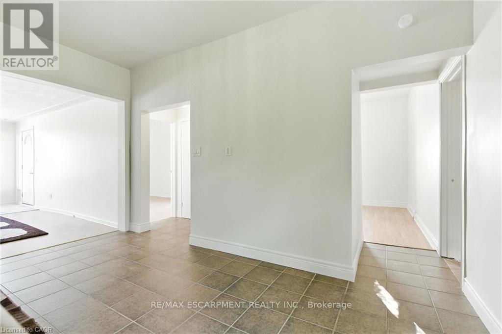 22 Worsley Road, Hamilton, Ontario  L8E 2E7 - Photo 16 - X12433006