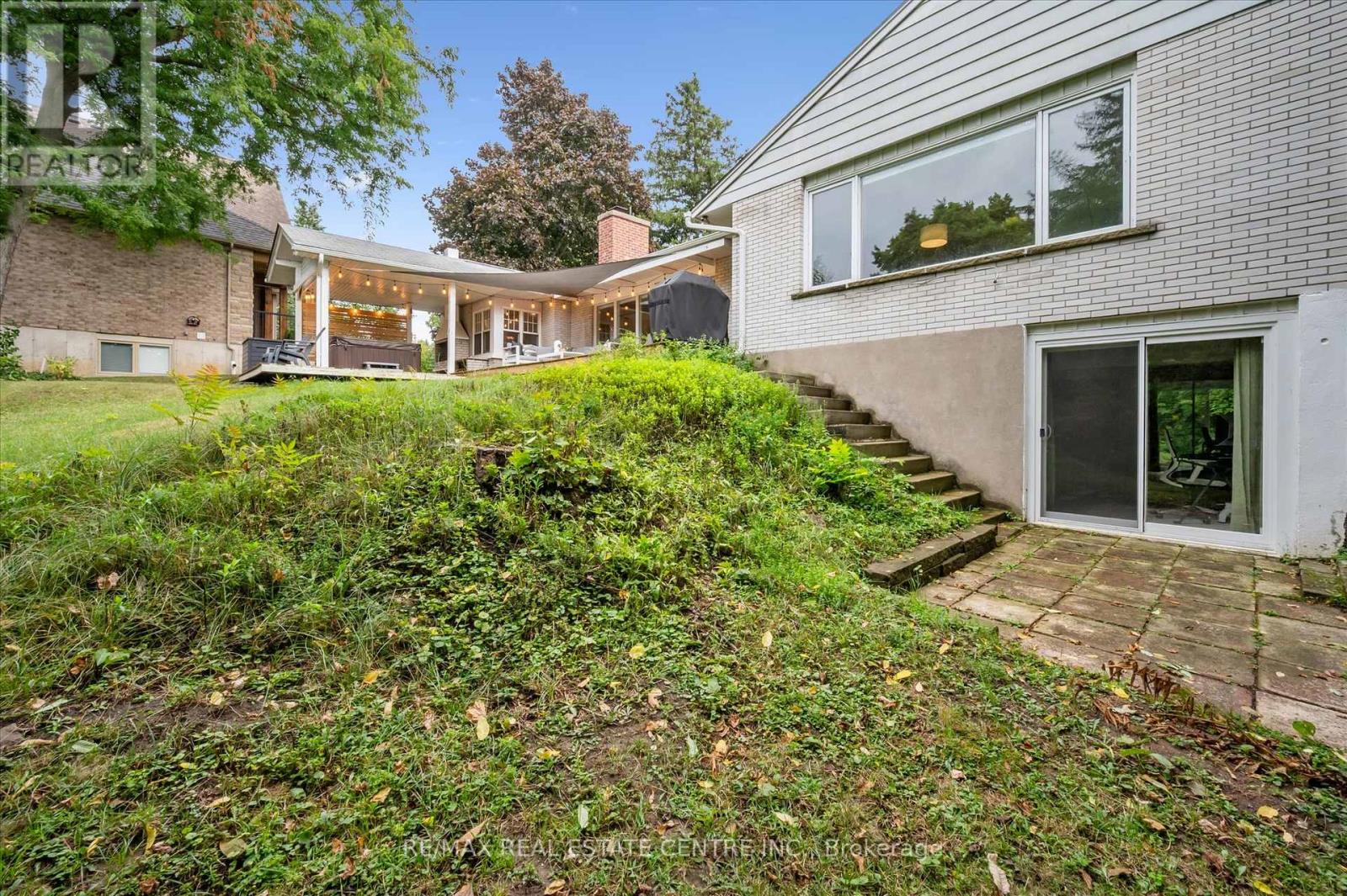 120 Riverbank Drive, Cambridge, Ontario  N3H 4R6 - Photo 34 - X12367831