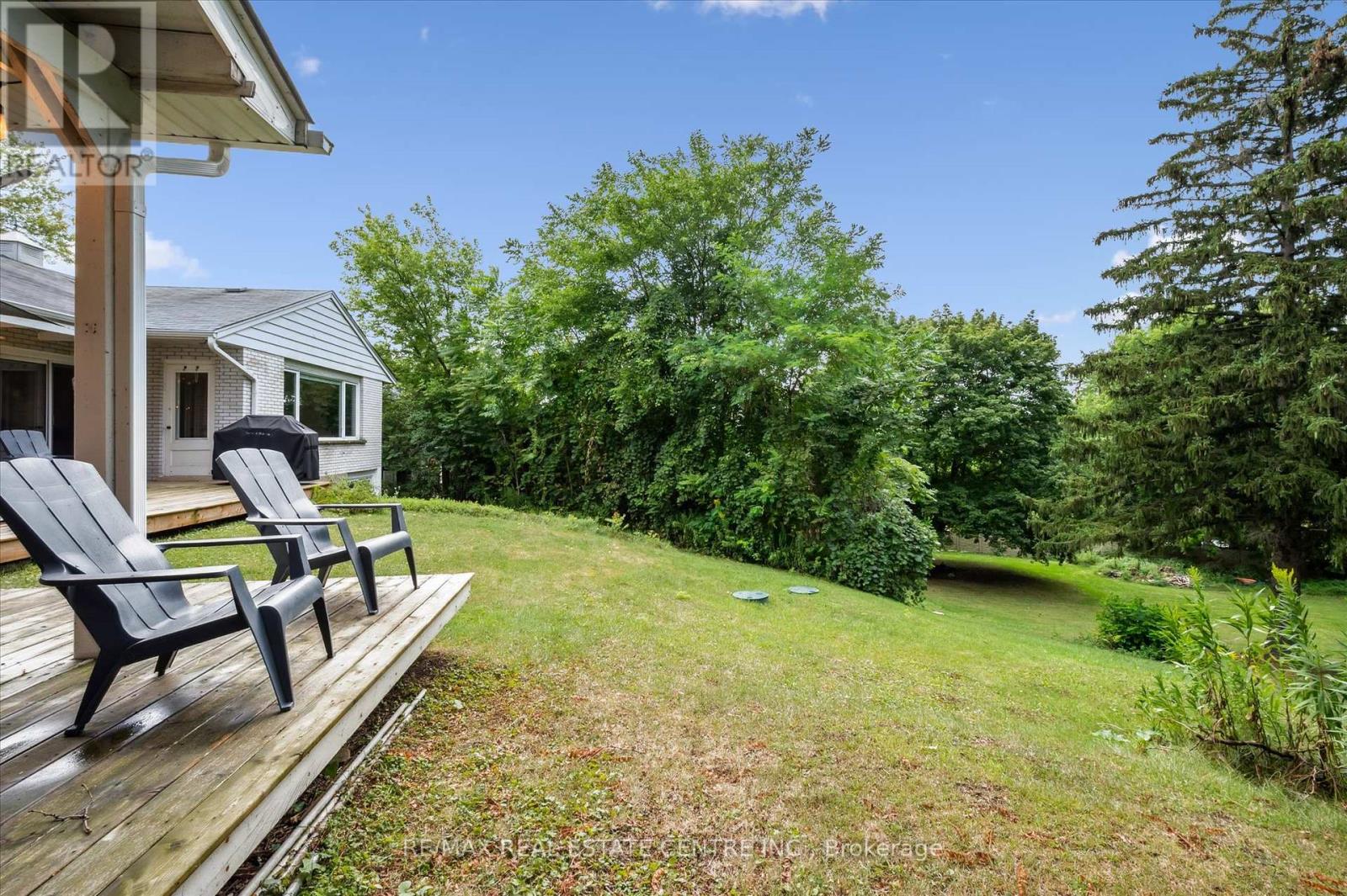 120 Riverbank Drive, Cambridge, Ontario  N3H 4R6 - Photo 44 - X12367831