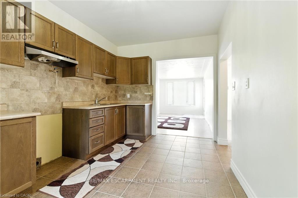 22 Worsley Road, Hamilton, Ontario  L8E 2E7 - Photo 15 - X12433006