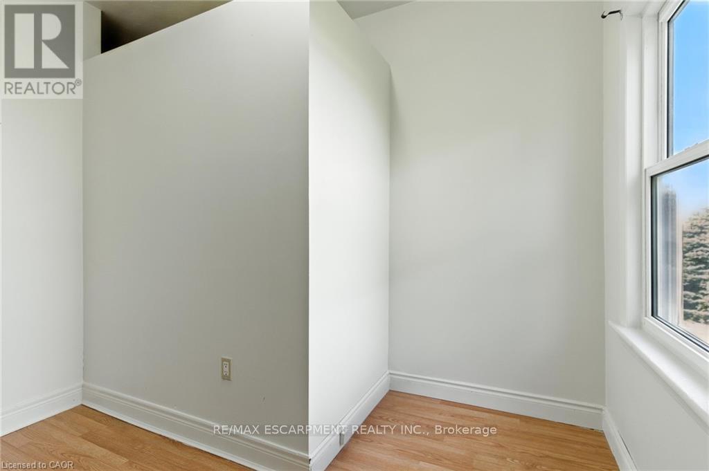 22 Worsley Road, Hamilton, Ontario  L8E 2E7 - Photo 26 - X12433006