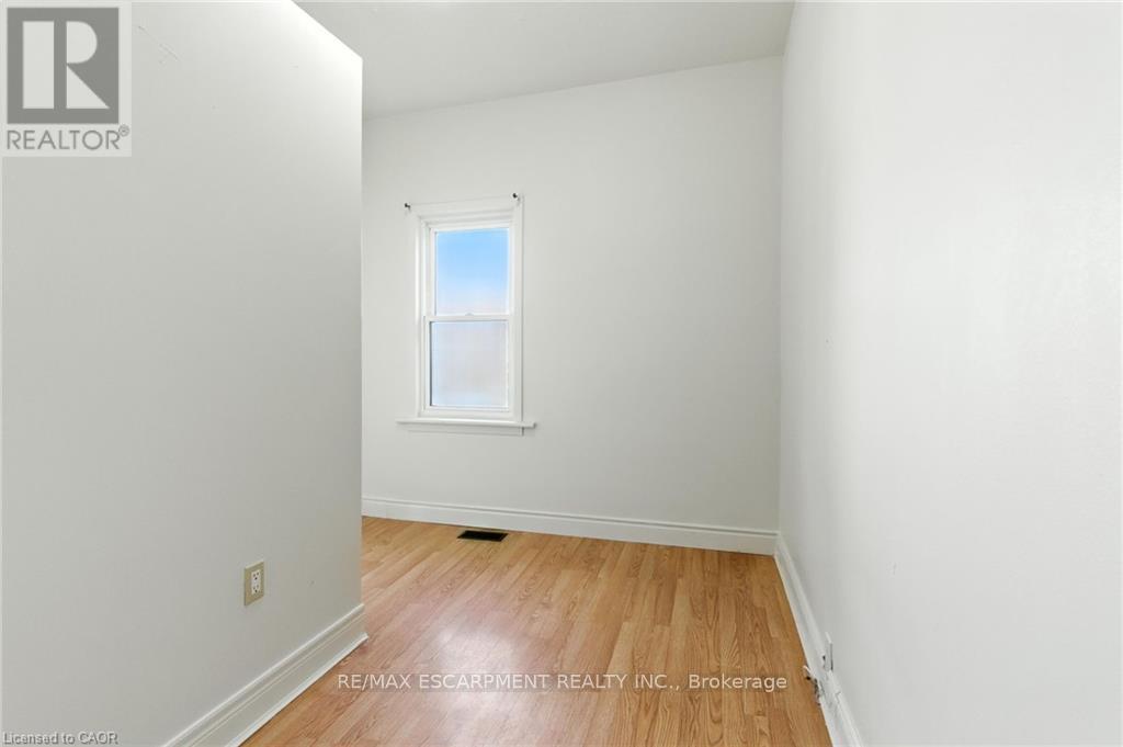 22 Worsley Road, Hamilton, Ontario  L8E 2E7 - Photo 27 - X12433006
