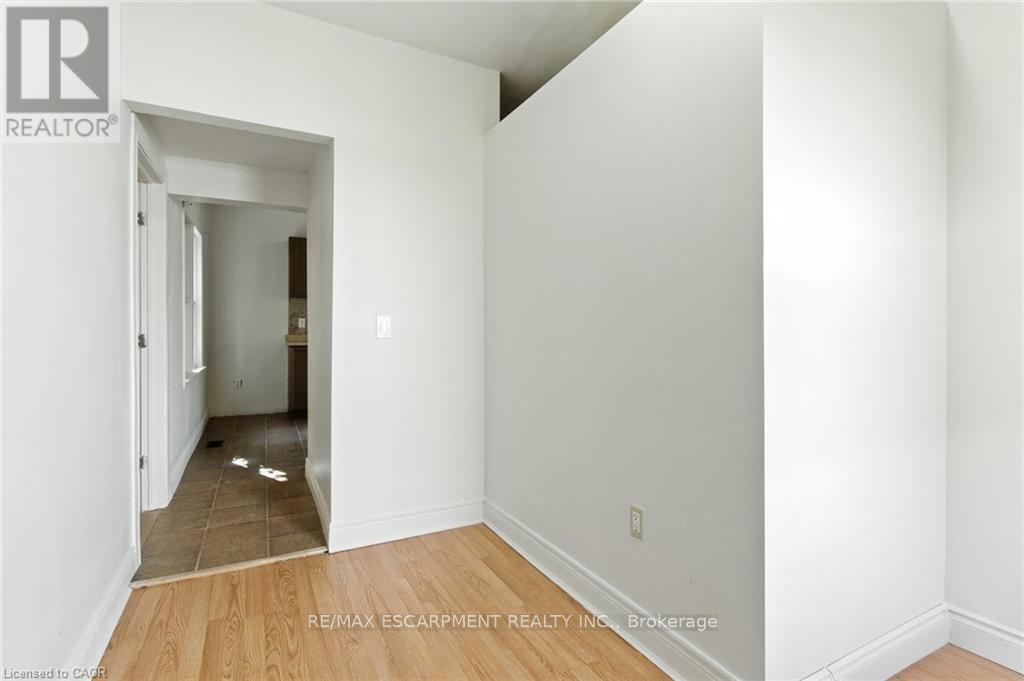 22 Worsley Road, Hamilton, Ontario  L8E 2E7 - Photo 28 - X12433006