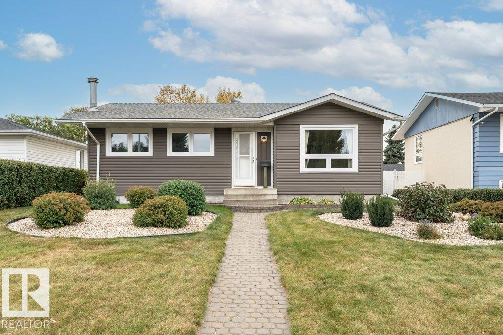 10931 38 Av Nw, Edmonton, Alberta  T6J 0K6 - Photo 1 - E4459432
