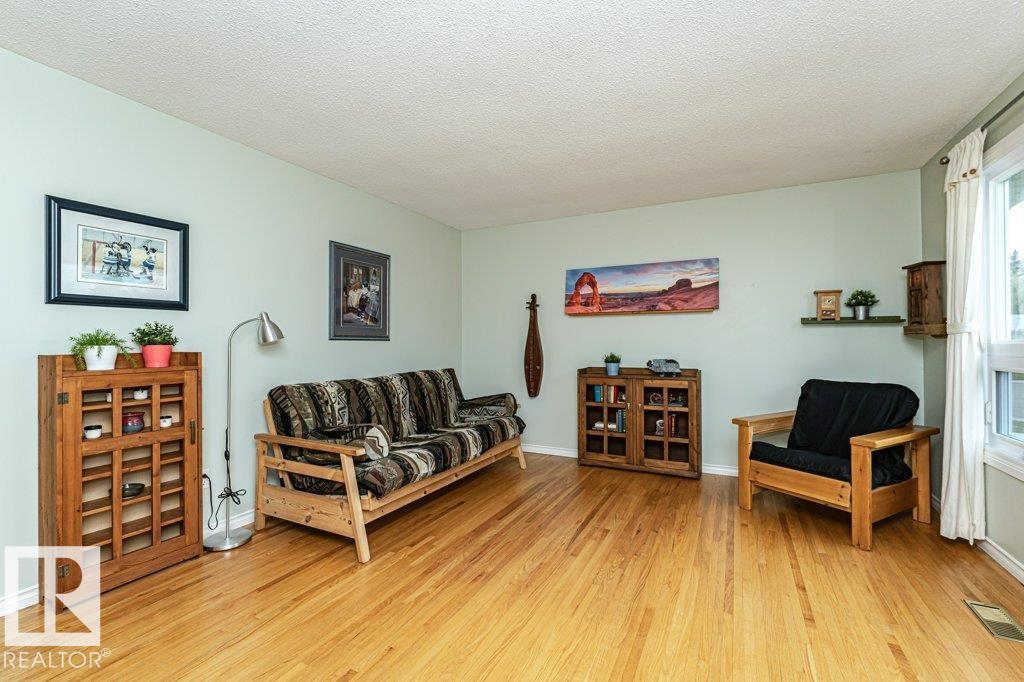 10931 38 Av Nw, Edmonton, Alberta  T6J 0K6 - Photo 6 - E4459432
