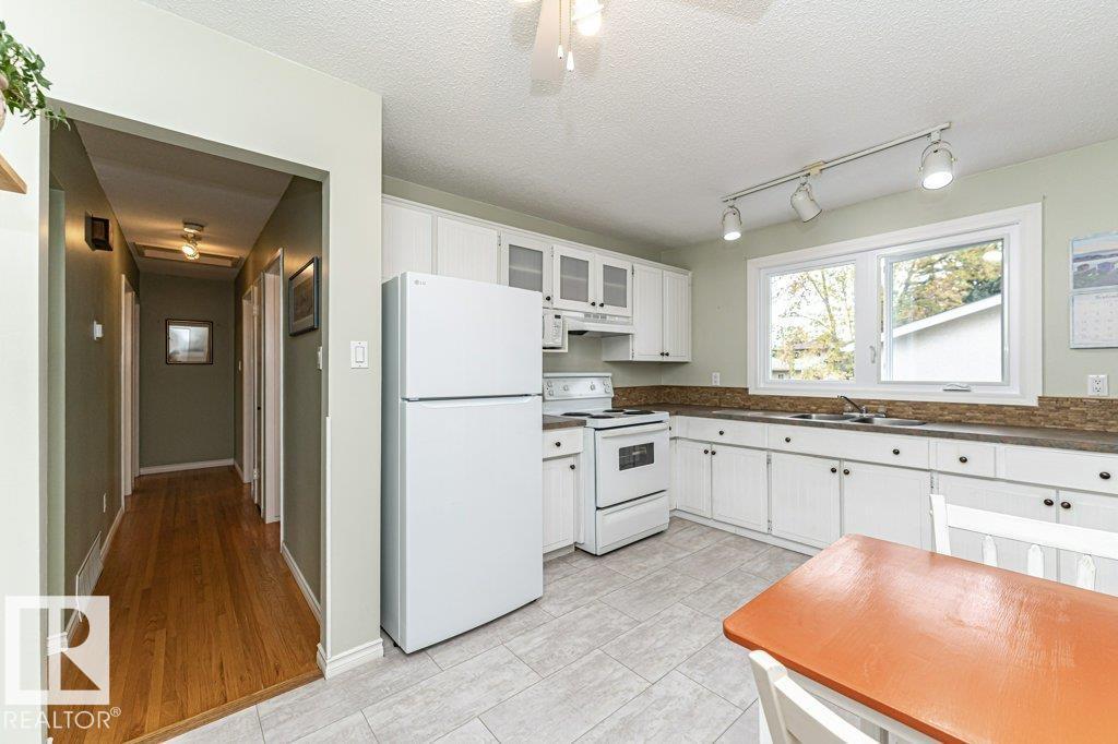 10931 38 Av Nw, Edmonton, Alberta  T6J 0K6 - Photo 12 - E4459432