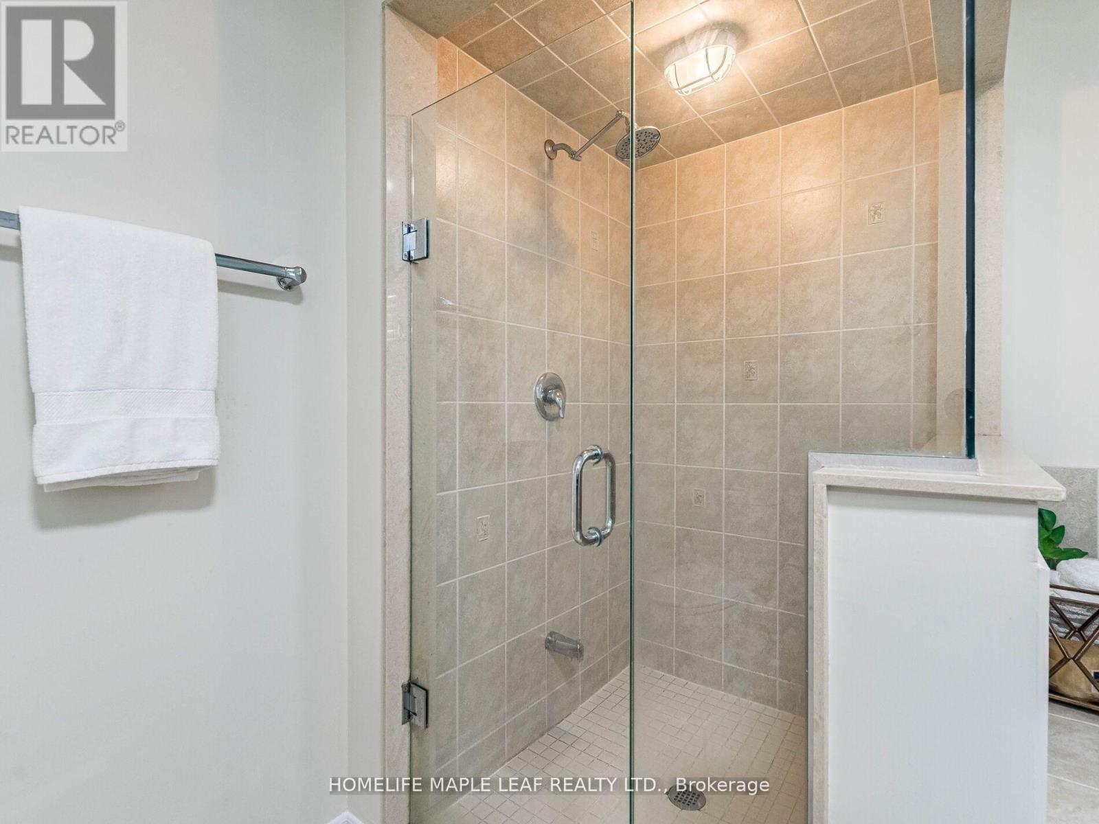 39 Birch Tree Trail, Brampton, Ontario  L6P 3W1 - Photo 26 - W12434357
