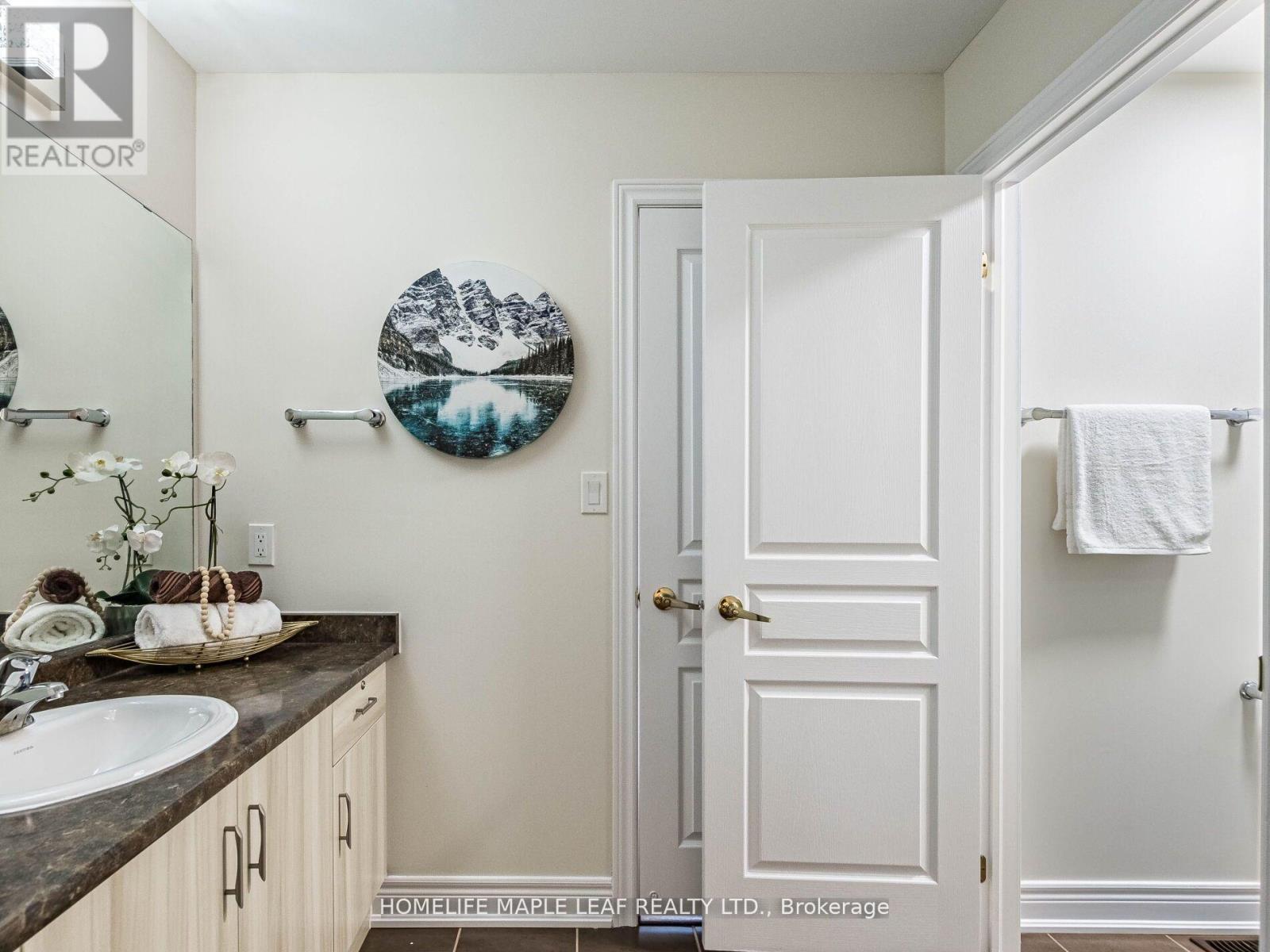 39 Birch Tree Trail, Brampton, Ontario  L6P 3W1 - Photo 28 - W12434357
