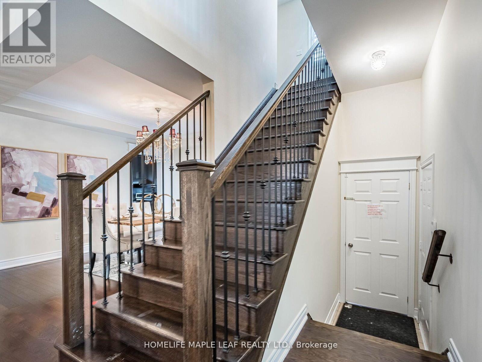 39 Birch Tree Trail, Brampton, Ontario  L6P 3W1 - Photo 34 - W12434357