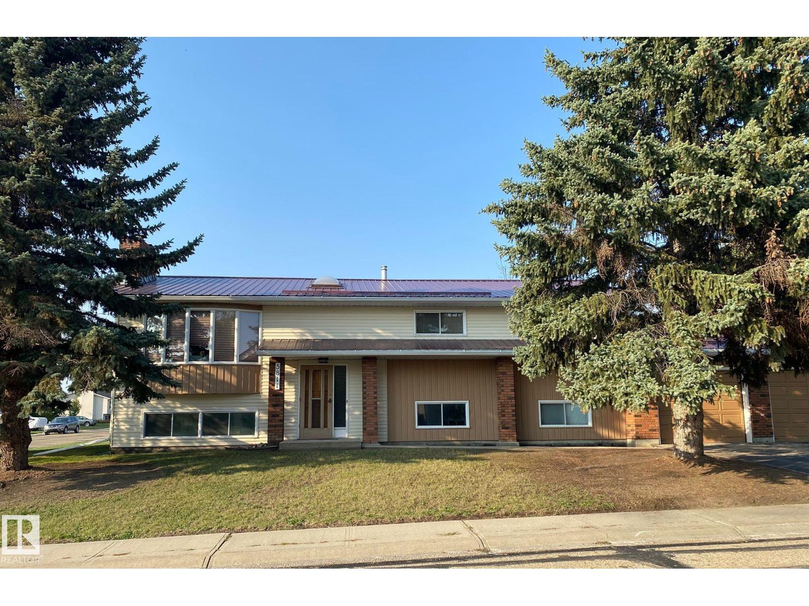 5811 56 ST, Barrhead, Alberta