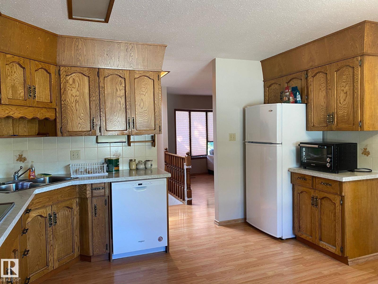 5811 56 St, Barrhead, Alberta  T7N 1C8 - Photo 23 - E4460078