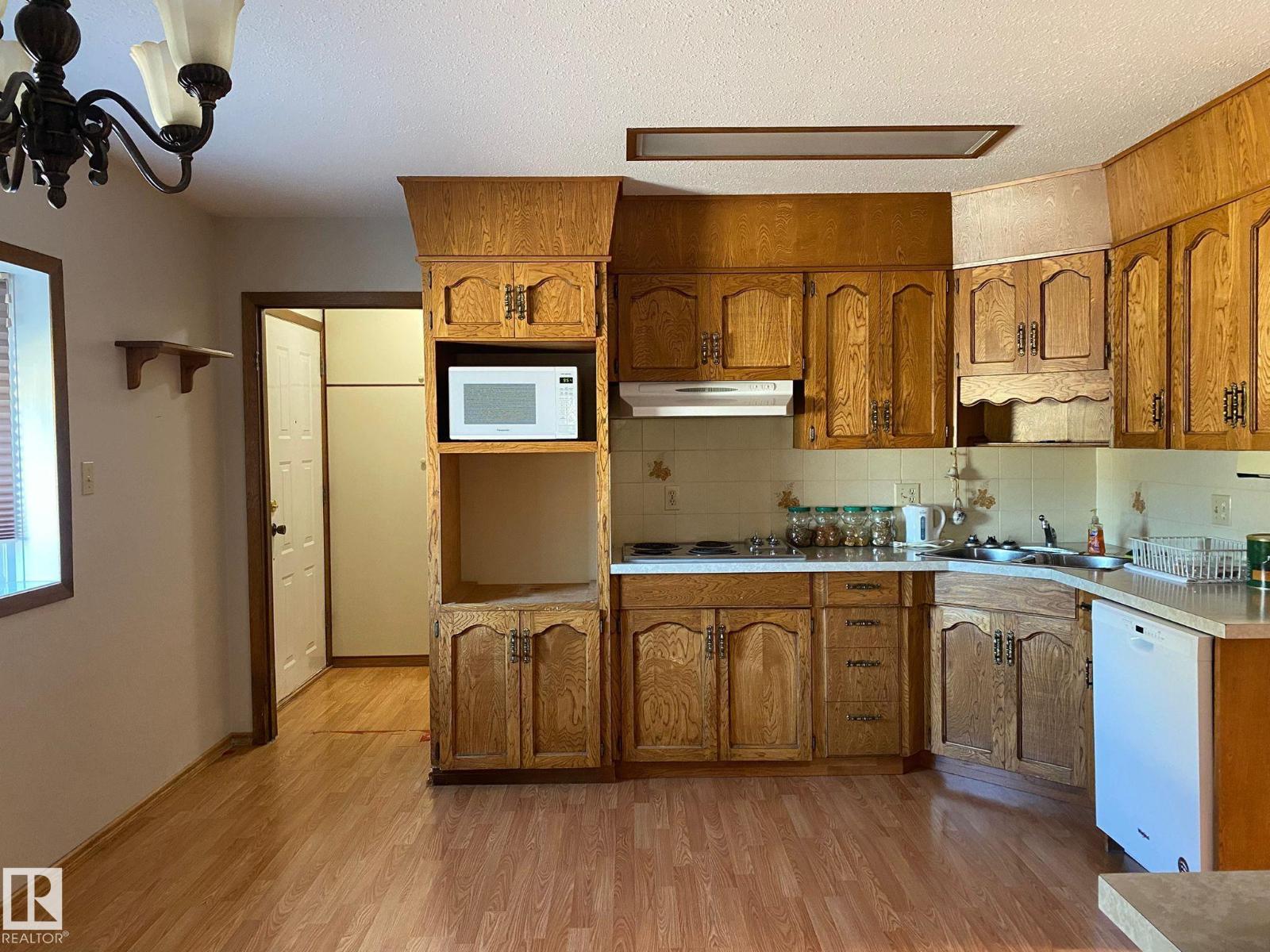 5811 56 St, Barrhead, Alberta  T7N 1C8 - Photo 25 - E4460078