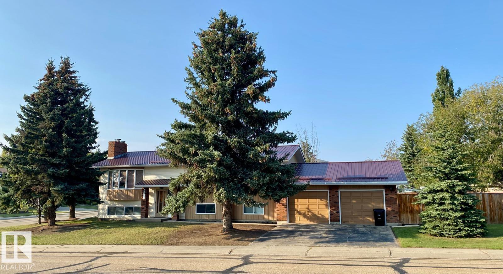 5811 56 St, Barrhead, Alberta  T7N 1C8 - Photo 4 - E4460078