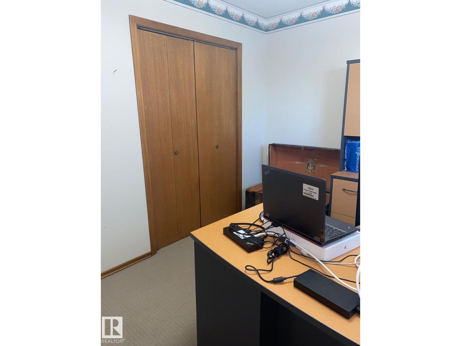 5811 56 St, Barrhead, Alberta  T7N 1C8 - Photo 9 - E4460078