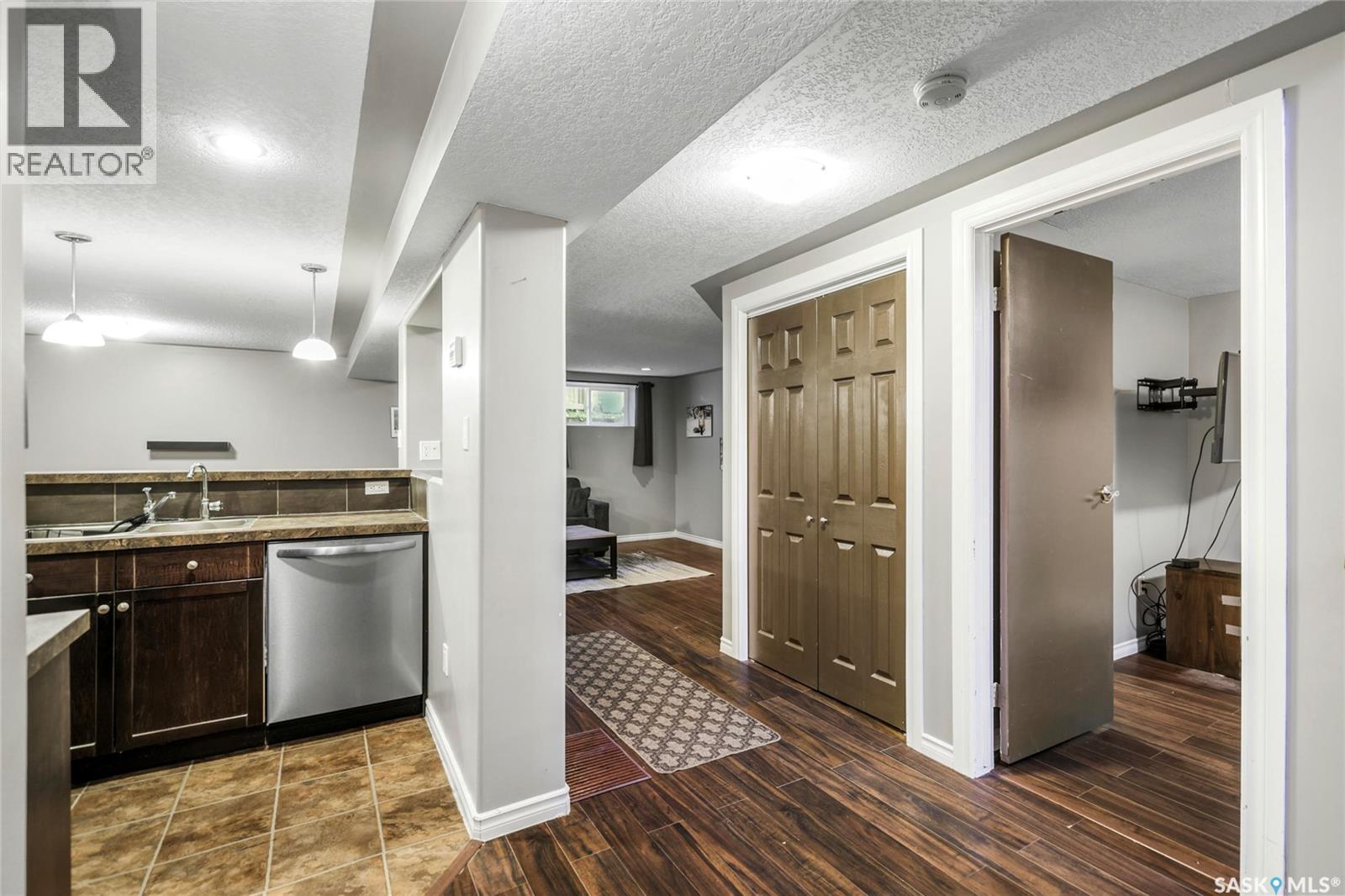 130 Scrivener Crescent, Regina, Saskatchewan  S4N 4V7 - Photo 23 - SK019671