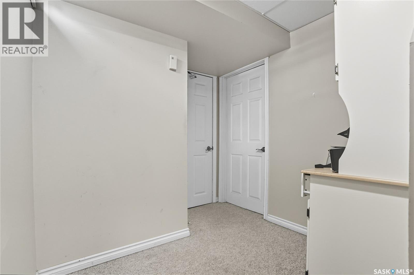 2 Young Crescent, Saskatoon, Saskatchewan  S7J 2C4 - Photo 25 - SK019670