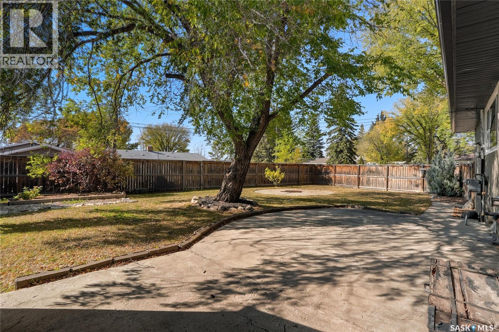 2 Young Crescent, Saskatoon, Saskatchewan  S7J 2C4 - Photo 42 - SK019670