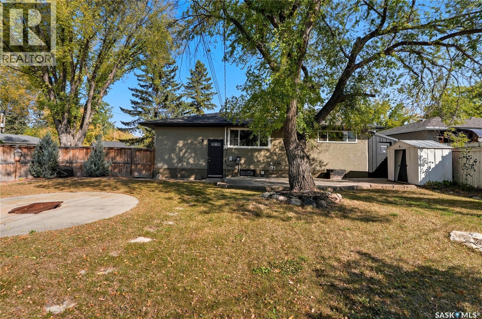 2 Young Crescent, Saskatoon, Saskatchewan  S7J 2C4 - Photo 46 - SK019670