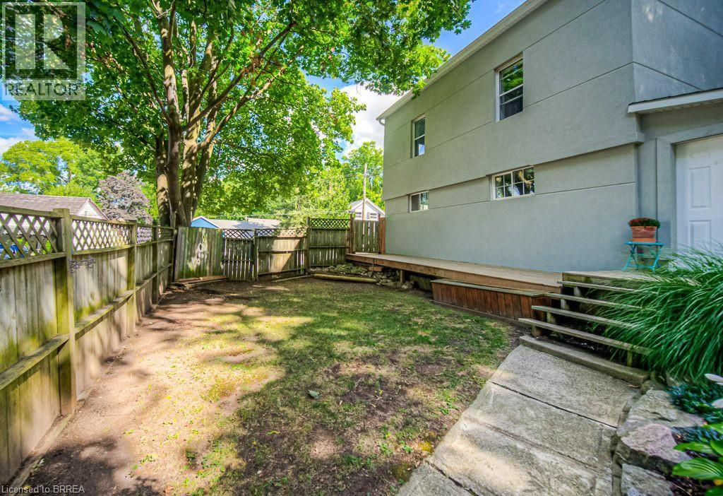 29 Charlotte Street, Paris, Ontario  N3L 1N3 - Photo 2 - 40774693