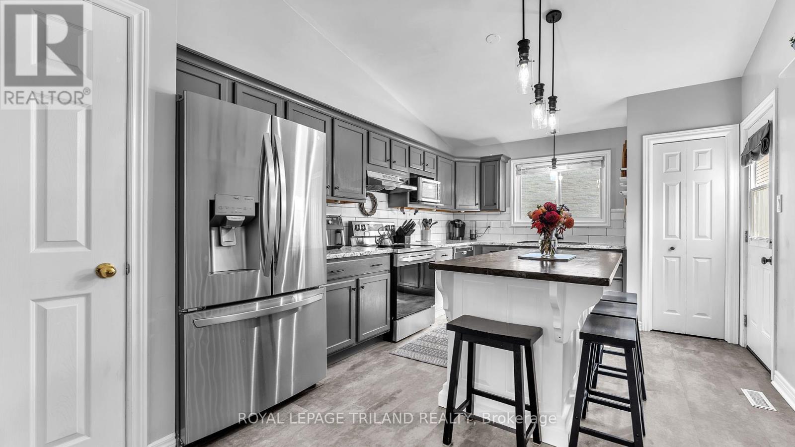 579 Hartop Place, London South, Ontario  N6M 1J5 - Photo 10 - X12424935