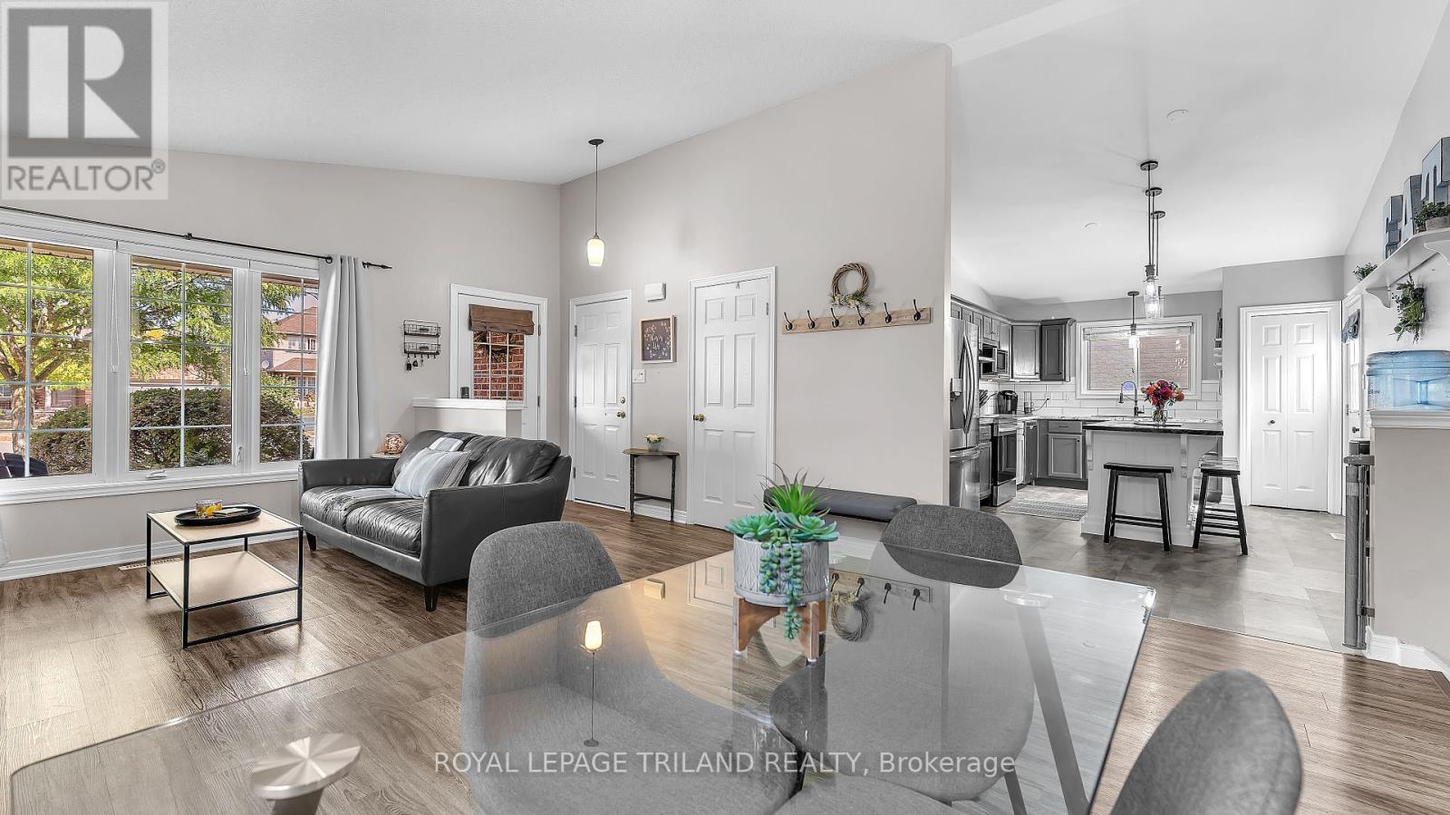 579 Hartop Place, London South, Ontario  N6M 1J5 - Photo 12 - X12424935