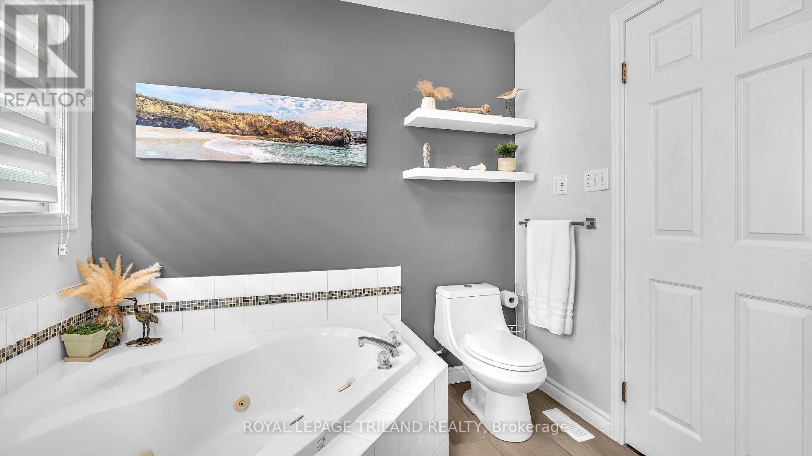 579 Hartop Place, London South, Ontario  N6M 1J5 - Photo 15 - X12424935