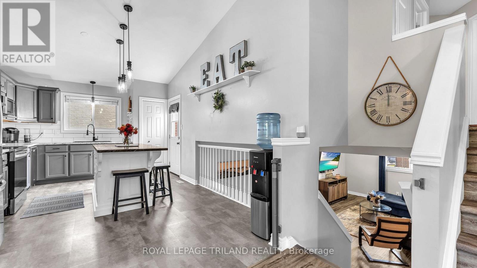 579 Hartop Place, London South, Ontario  N6M 1J5 - Photo 9 - X12424935