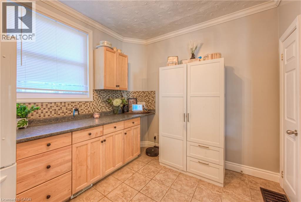 83 Bond Street, Cambridge, Ontario  N1R 4B7 - Photo 11 - 40774731