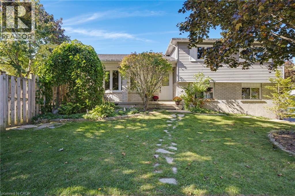 276 CAMILLE Crescent, Waterloo, Ontario