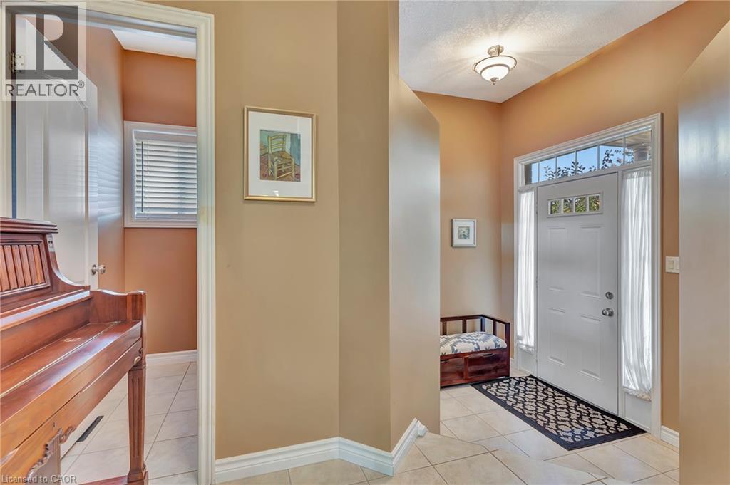 357 Auburn Drive, Waterloo, Ontario  N2K 4P3 - Photo 4 - 40773991