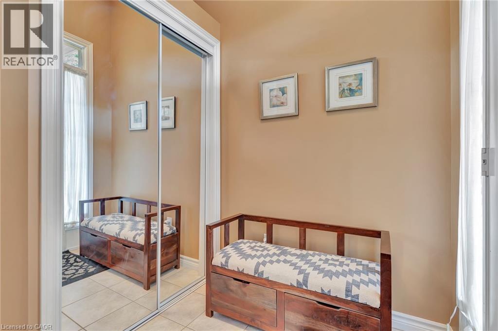 357 Auburn Drive, Waterloo, Ontario  N2K 4P3 - Photo 5 - 40773991