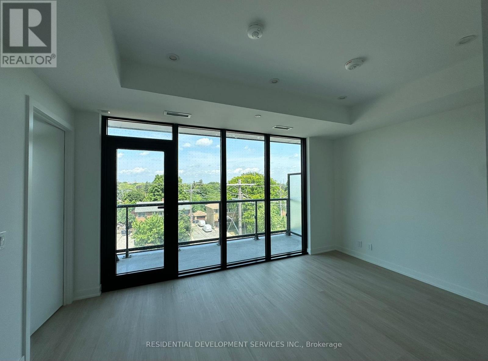 519 - 699 Sheppard Avenue E, Toronto, Ontario  M2K 0J5 - Photo 2 - C12426862