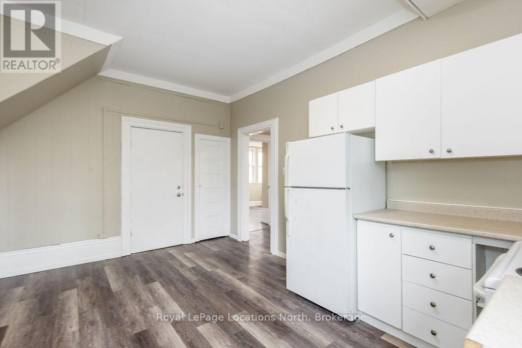 3 Peel Street, Barrie, Ontario  L4M 3K7 - Photo 23 - S12434721