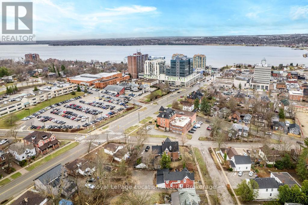 3 Peel Street, Barrie, Ontario  L4M 3K7 - Photo 44 - S12434721