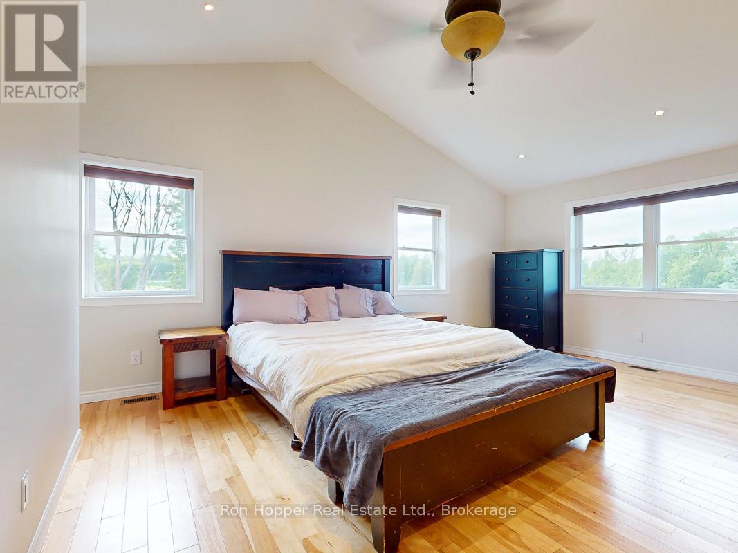 123025 Story Book Park Road, Owen Sound, Ontario  N4K 5N6 - Photo 15 - X12434694