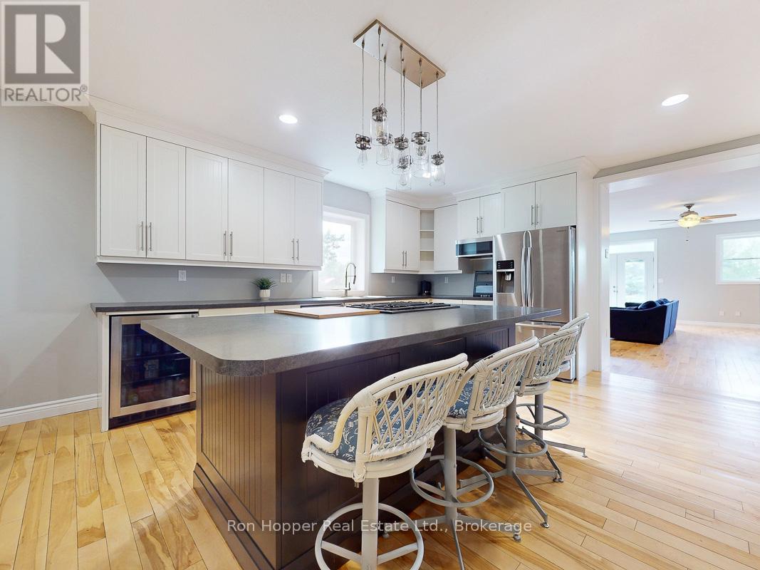 123025 Story Book Park Road, Owen Sound, Ontario  N4K 5N6 - Photo 6 - X12434694