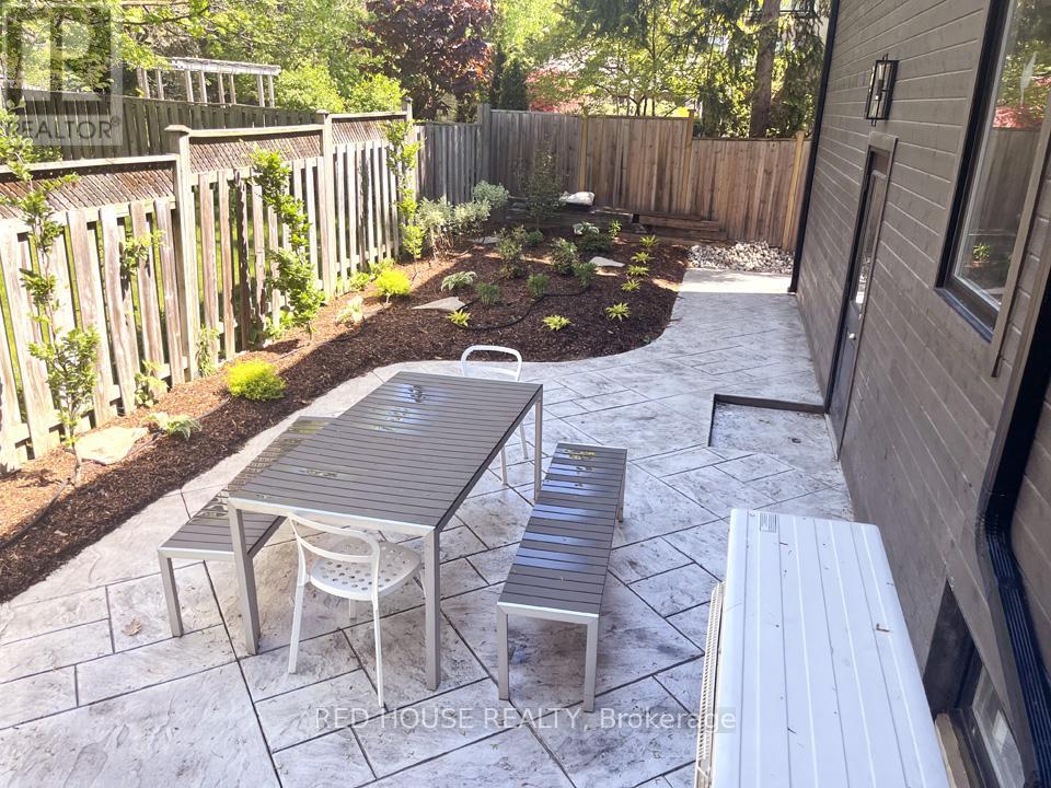 29 Pinewood Trail, Mississauga, Ontario  L5G 2L2 - Photo 40 - W12188840