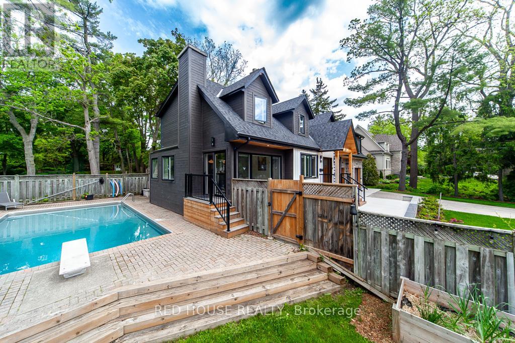 29 Pinewood Trail, Mississauga, Ontario  L5G 2L2 - Photo 4 - W12188840