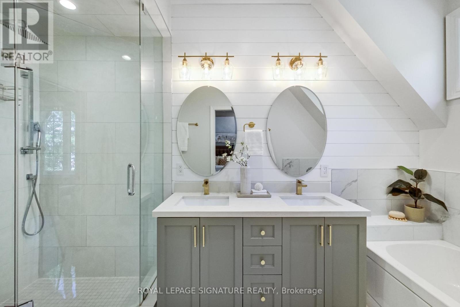15a Owen Drive, Toronto, Ontario  M8W 1W8 - Photo 25 - W12407002