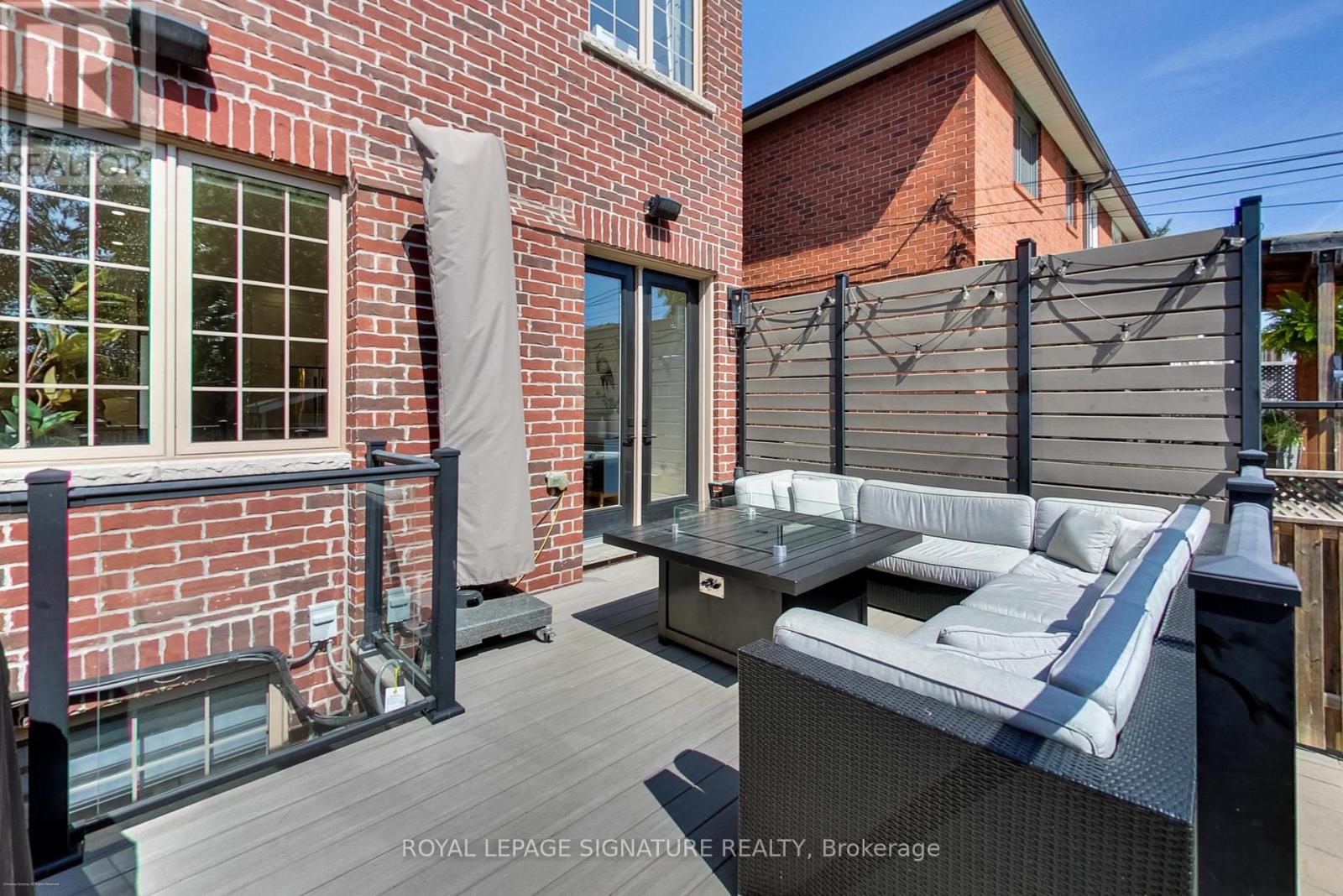 15a Owen Drive, Toronto, Ontario  M8W 1W8 - Photo 33 - W12407002