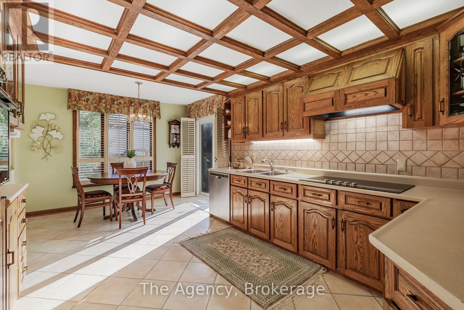 3236 Cedartree Crescent, Mississauga, Ontario  L4Y 3G3 - Photo 10 - W12244186