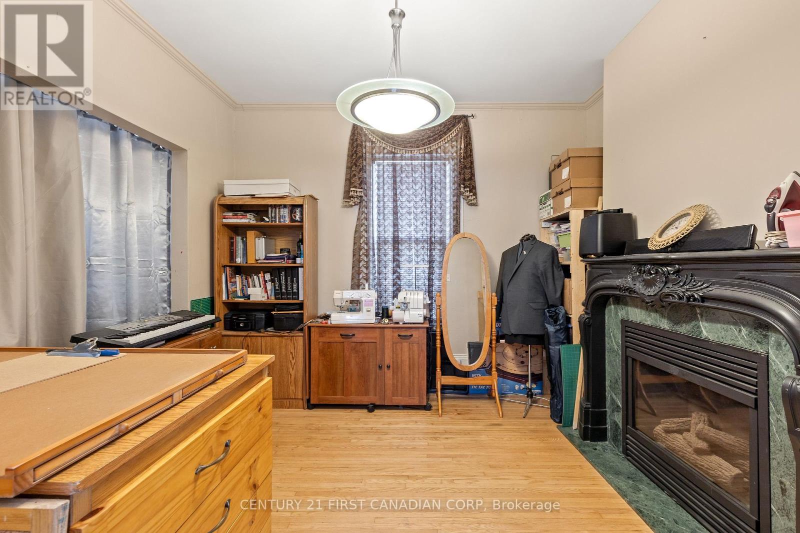 35 Victoria Street N, Aylmer, Ontario  N5H 1E6 - Photo 12 - X12434615